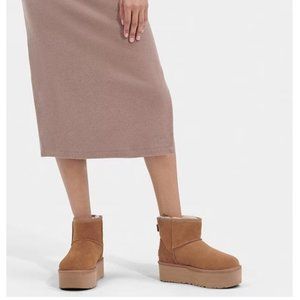 UGG Classic Mini Suede Platform Booties SZ 7 Brand New
